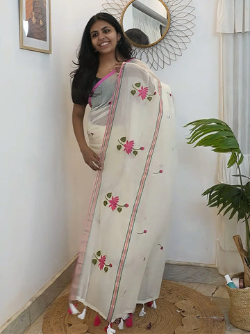 Gold Border 🪷 Saree